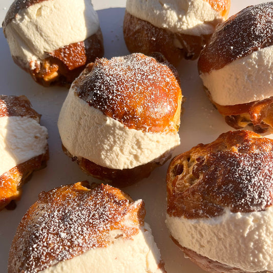 Plain Maritozzo Bun