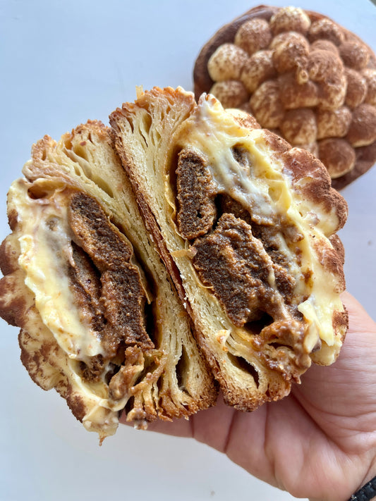 Tiramisu Croissant